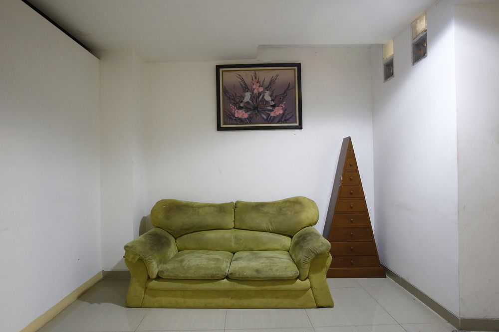 מלון ג'קרטה Reddoorz Near Cilandak Town Square מראה חיצוני תמונה
