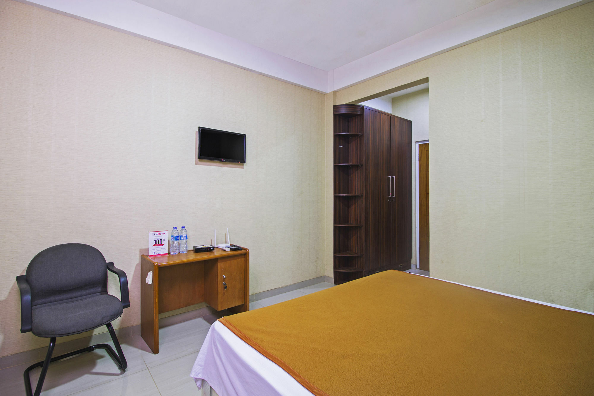 מלון ג'קרטה Reddoorz Near Cilandak Town Square מראה חיצוני תמונה