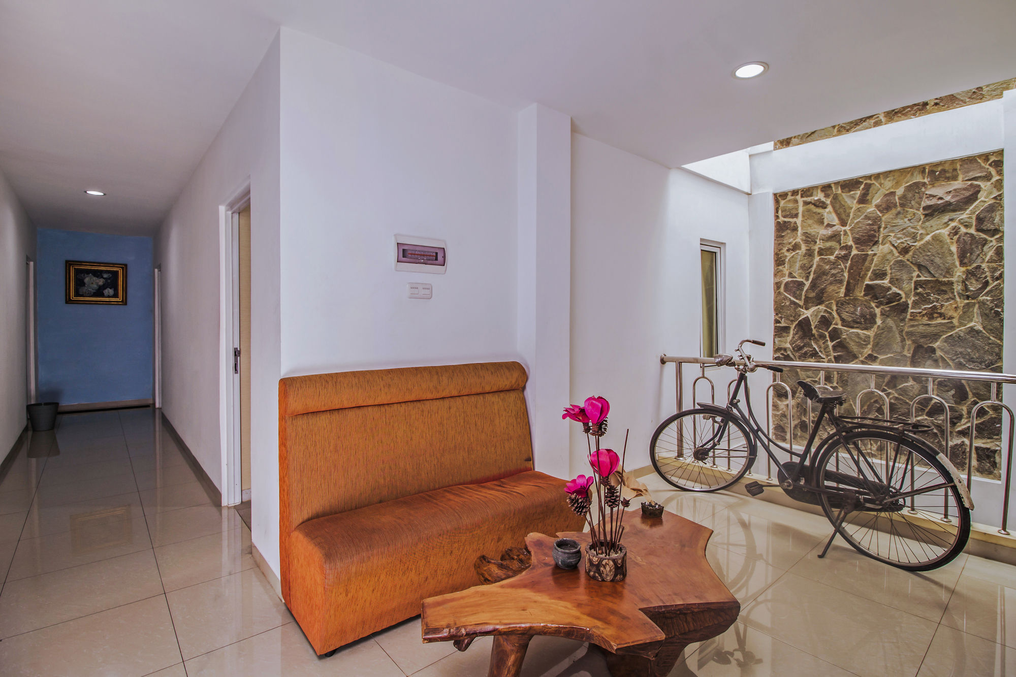 מלון ג'קרטה Reddoorz Near Cilandak Town Square מראה חיצוני תמונה