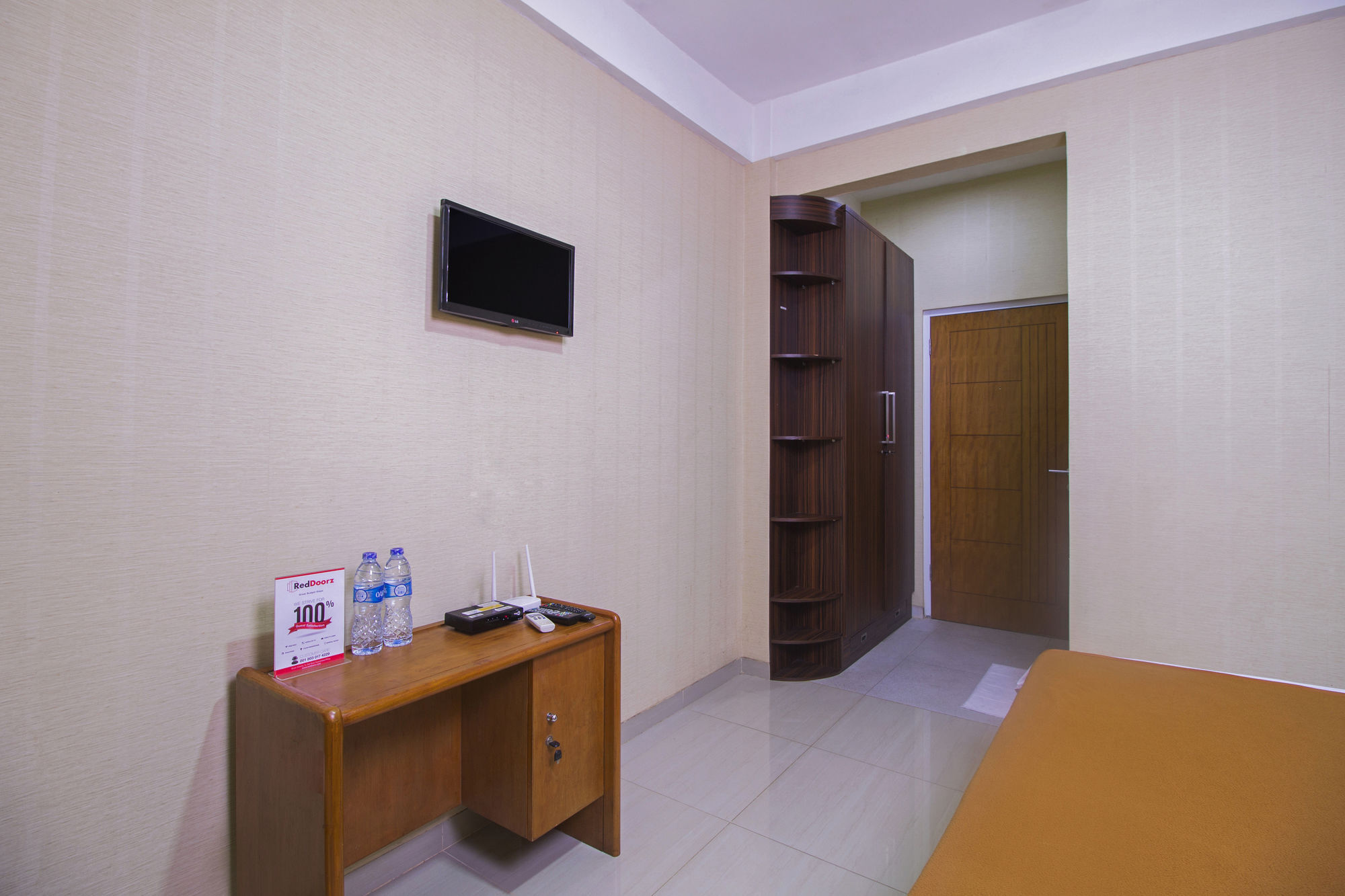 מלון ג'קרטה Reddoorz Near Cilandak Town Square מראה חיצוני תמונה
